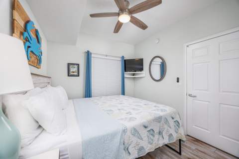590 Santa Rosa Boulevard #104, Fort Walton Beach FL - photo 12 of 19