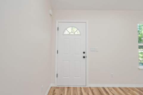916 E Dogwood Avenue, DeFuniak Springs FL - photo 10 of 31