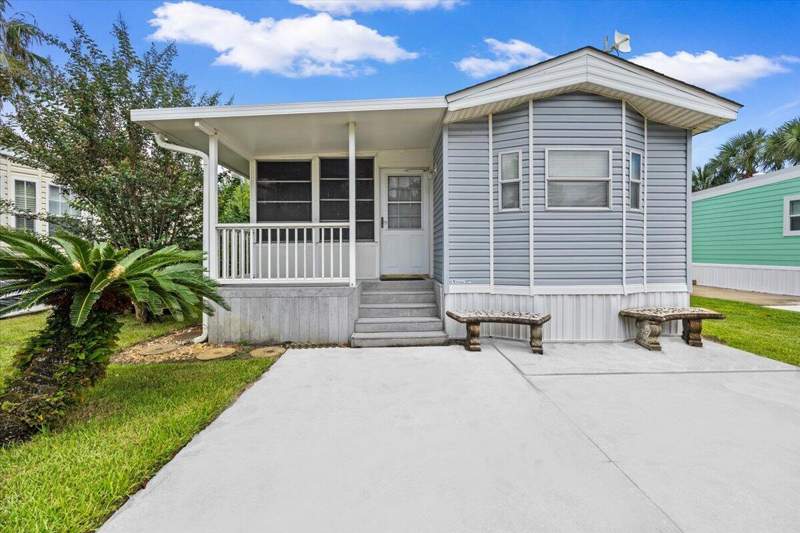1 bedroom Mobile Home at 50 W Bradley Street #Lot 12, Magnolia Rv Park, Miramar Beach — photo 2