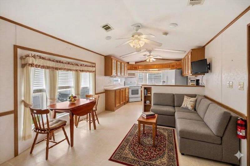 1 bedroom Mobile Home at 50 W Bradley Street #Lot 12, Magnolia Rv Park, Miramar Beach — photo 3