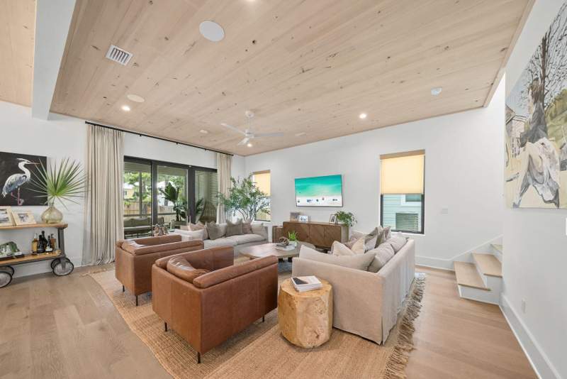 4 bedroom Detached Single Family at 27 Sand Dollar Court, Village Of Sugar Beach, Santa Rosa Beach — photo 2