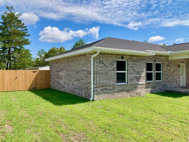 3 bedroom Detached Single Family at 169 E Honeysuckle Street, Oakwood Hills Unit 3, DeFuniak Springs — photo 4