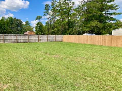 169 E Honeysuckle Street, DeFuniak Springs FL - photo 13 of 64