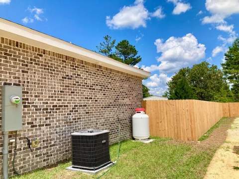 169 E Honeysuckle Street, DeFuniak Springs FL - photo 17 of 64