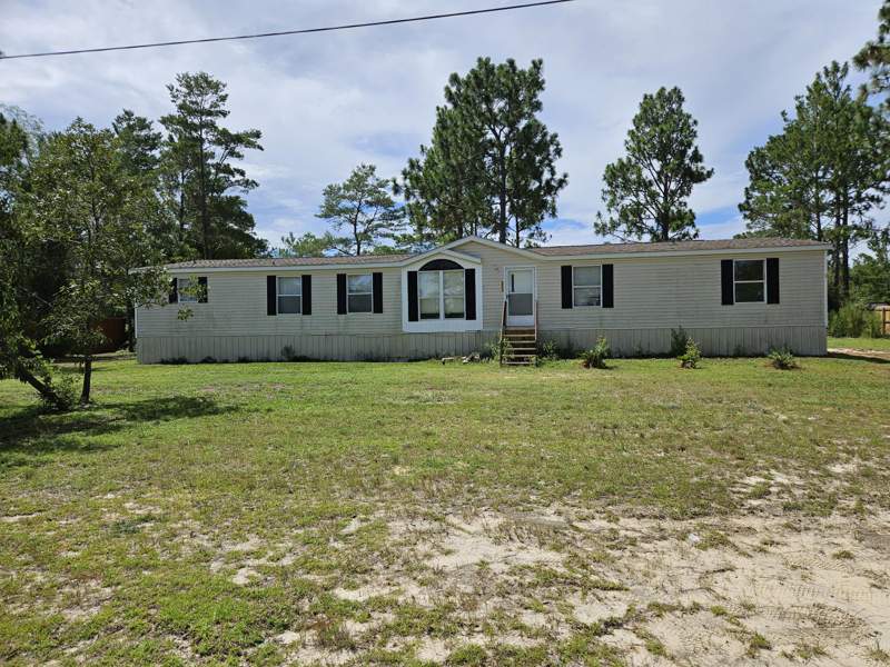 4 bedroom Mobile Home at 350 E Laurel Lane, Oakwood Hills, DeFuniak Springs — photo 2