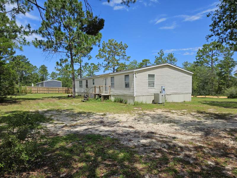 4 bedroom Mobile Home at 350 E Laurel Lane, Oakwood Hills, DeFuniak Springs — photo 4