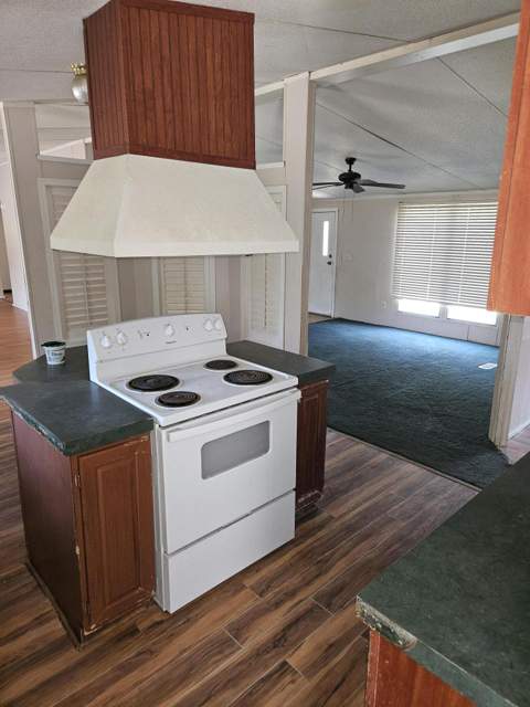 350 E Laurel Lane, DeFuniak Springs FL - photo 6 of 25