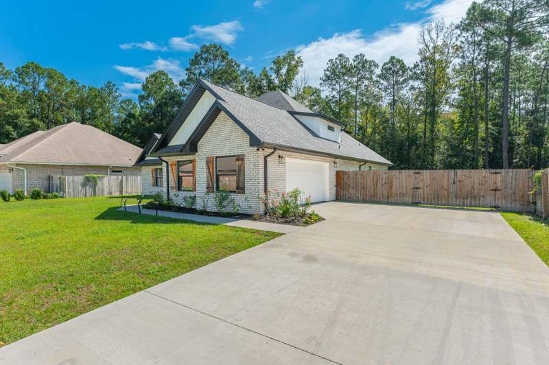 4 bedroom Detached Single Family at 4572 Ashton Circle, Ashtons Preserve, Crestview — photo 2