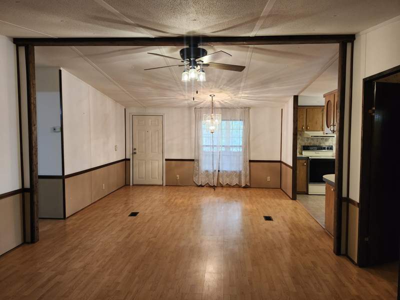 3 bedroom Manufactured Home at 611 Alaqua Drive, Nonesuch Way, Freeport — photo 5