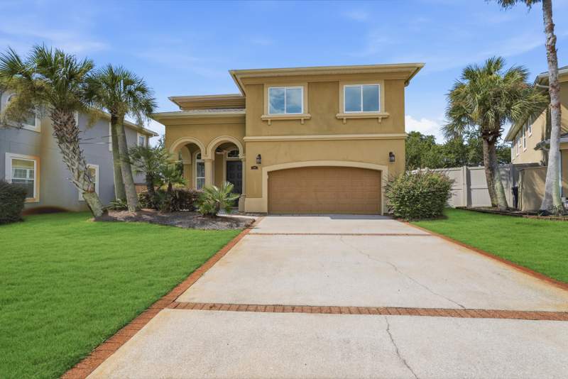 4 bedroom Detached Single Family at 159 Dominica Court, Baywalk Landing, Miramar Beach — photo 3