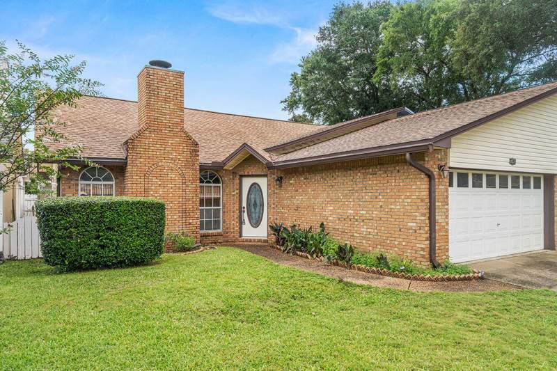 2 bedroom Townhouse at 851 Holbrook Circle, Donlabrook Gardyns, Fort Walton Beach — photo 4