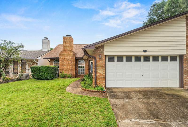 2 bedroom Townhouse at 851 Holbrook Circle, Donlabrook Gardyns, Fort Walton Beach — photo 5
