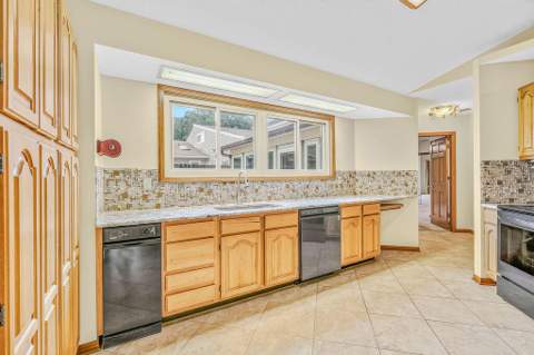 851 Holbrook Circle, Fort Walton Beach FL - photo 14 of 36