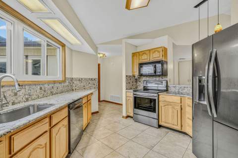 851 Holbrook Circle, Fort Walton Beach FL - photo 16 of 36