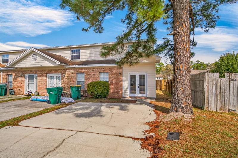 3 bedroom Townhouse at 1847 Whispering Oaks Lane, Forest Oaks Ph 1, Fort Walton Beach — photo 2