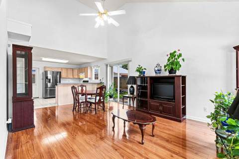 974 Pacific Silver Court, Fort Walton Beach FL - photo 8 of 31