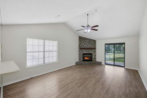 109 Crystal Lake Lane, Valparaiso FL - photo 7 of 35