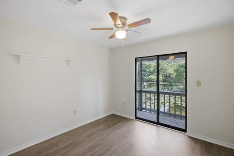 109 Crystal Lake Lane, Valparaiso FL - photo 18 of 35