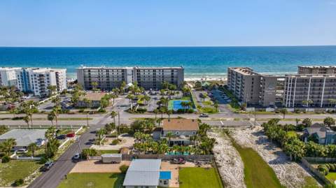 631 Pelican Drive, Fort Walton Beach FL - photo 6 of 87