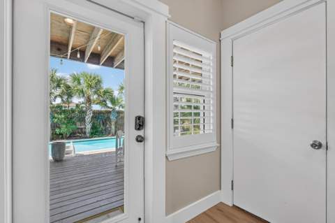 631 Pelican Drive, Fort Walton Beach FL - photo 13 of 87
