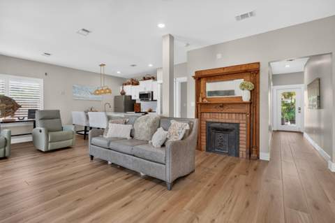 631 Pelican Drive, Fort Walton Beach FL - photo 15 of 87