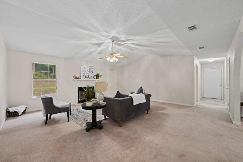 3 bedroom Detached Single Family at 213 Hunter Drive, Hunter Woods, Crestview — photo 4
