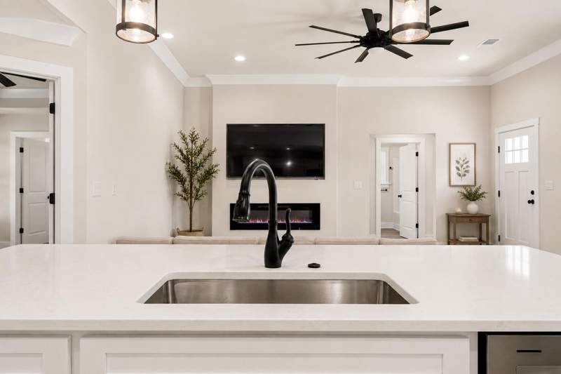4 bedroom Detached Single Family at 150 N Booker Street, 231100.00, Crestview — photo 4