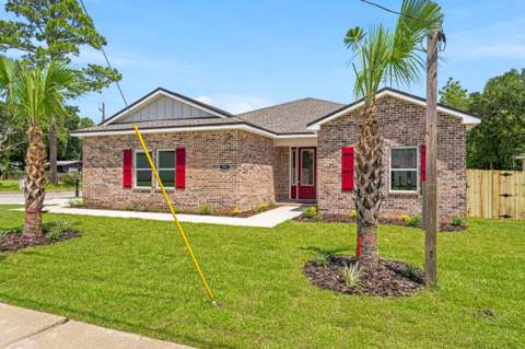 709 NW Lovejoy Road, Fort Walton Beach FL - photo 6 of 44