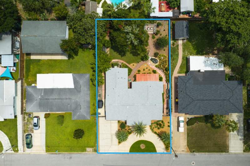4 bedroom Detached Single Family at 11 SE Waynel Circle, Villa Russ Park, Fort Walton Beach — photo 5