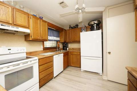 127 Pryor Drive, Mary Esther FL - photo 8 of 41