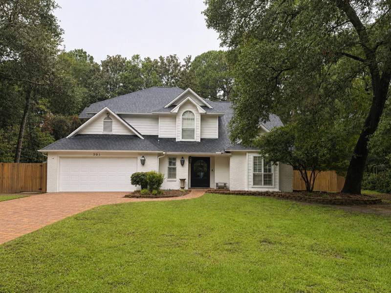 4 bedroom Detached Single Family at 301 W Windward Cove, Windward Ph 2 Bluewater Bay, Niceville — photo 2
