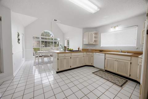 2812 Lee Trevino Court, Shalimar FL - photo 13 of 78