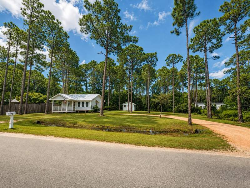 1 bedroom Detached Single Family at 71 Mandy Circle, Bay Shadow Estates, Santa Rosa Beach — photo 3