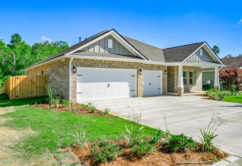 5 bedroom Detached Single Family at 71 Leap Year Lane, Hammock Bay, Freeport — photo 2