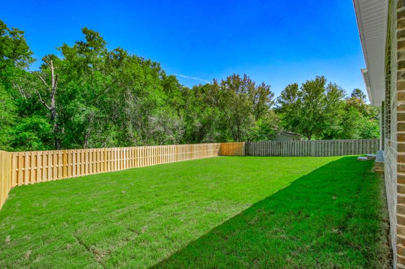 5 bedroom Detached Single Family at 71 Leap Year Lane, Hammock Bay, Freeport — photo 4