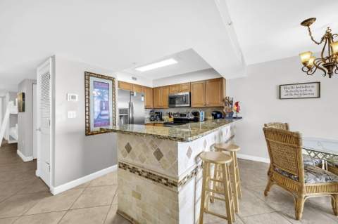 866 Santa Rosa Boulevard #302, Fort Walton Beach FL - photo 23 of 34