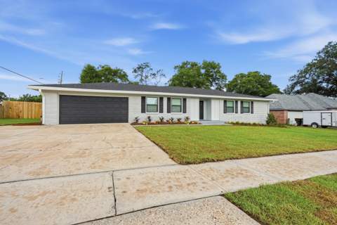 250 NW Briarwood Circle, Fort Walton Beach FL - photo 8 of 51