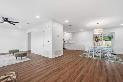250 NW Briarwood Circle, Fort Walton Beach FL - photo 16 of 51