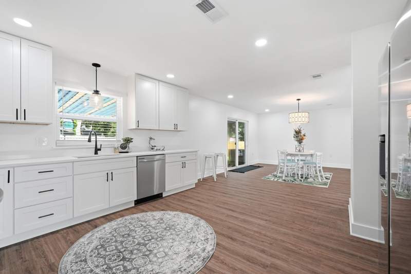3 bedroom Detached Single Family at 250 NW Briarwood Circle, Bayou Woods 3rd Addn, Fort Walton Beach — photo 4