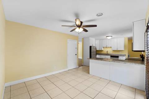 234 NW Holmes Boulevard, Fort Walton Beach FL - photo 6 of 37