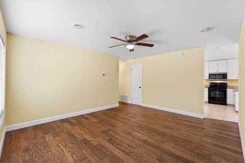 234 NW Holmes Boulevard, Fort Walton Beach FL - photo 8 of 37