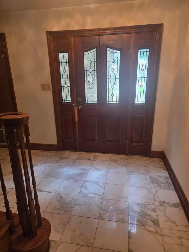 4 bedroom Detached Single Family at 37 Carl Brandt Drive, Shalimar Park, Shalimar — photo 2