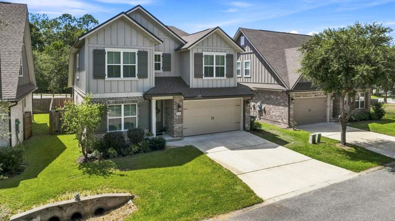 4 bedroom Detached Single Family at 46 Laurel Oaks Drive, Laurel Oaks S/D, Freeport — photo 3