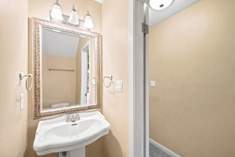 44 Berwick Circle #2, Shalimar FL - photo 13 of 41