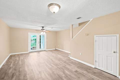 44 Berwick Circle #2, Shalimar FL - photo 10 of 41