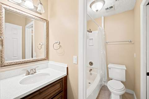 44 Berwick Circle #2, Shalimar FL - photo 22 of 41