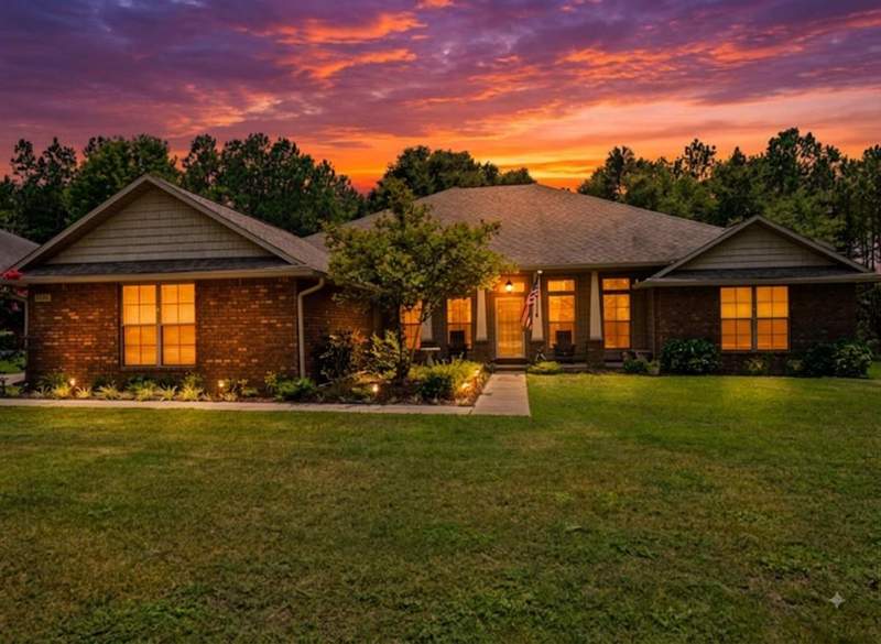 4 bedroom Detached Single Family at 2606 Butterfly Alley, Silverwood, Crestview — photo 4