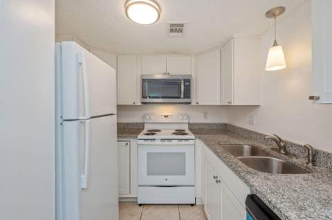308 SW Miracle Strip Parkway #Unit 17C, Fort Walton Beach FL - photo 6 of 21
