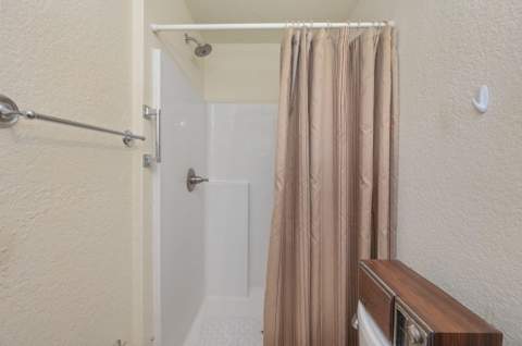 211 Anderson Drive, Mary Esther FL - photo 19 of 35