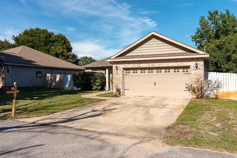 4 bedroom Detached Single Family at 41 Cactus Road, Metes & Bounds, Mary Esther — photo 3